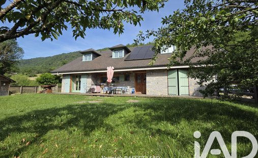 Casa a La Trinité, Alvernia-Rodano-Alpi, Francia 1