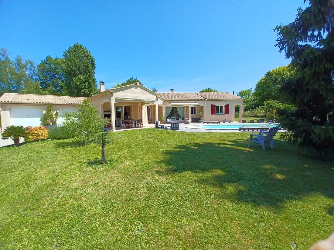 House in Sadirac, Nouvelle-Aquitaine, France 2 - 12605627