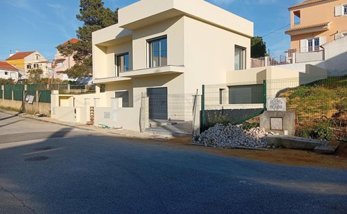 House in Charneca de Caparica e Sobreda, Setubal, Portugal 1