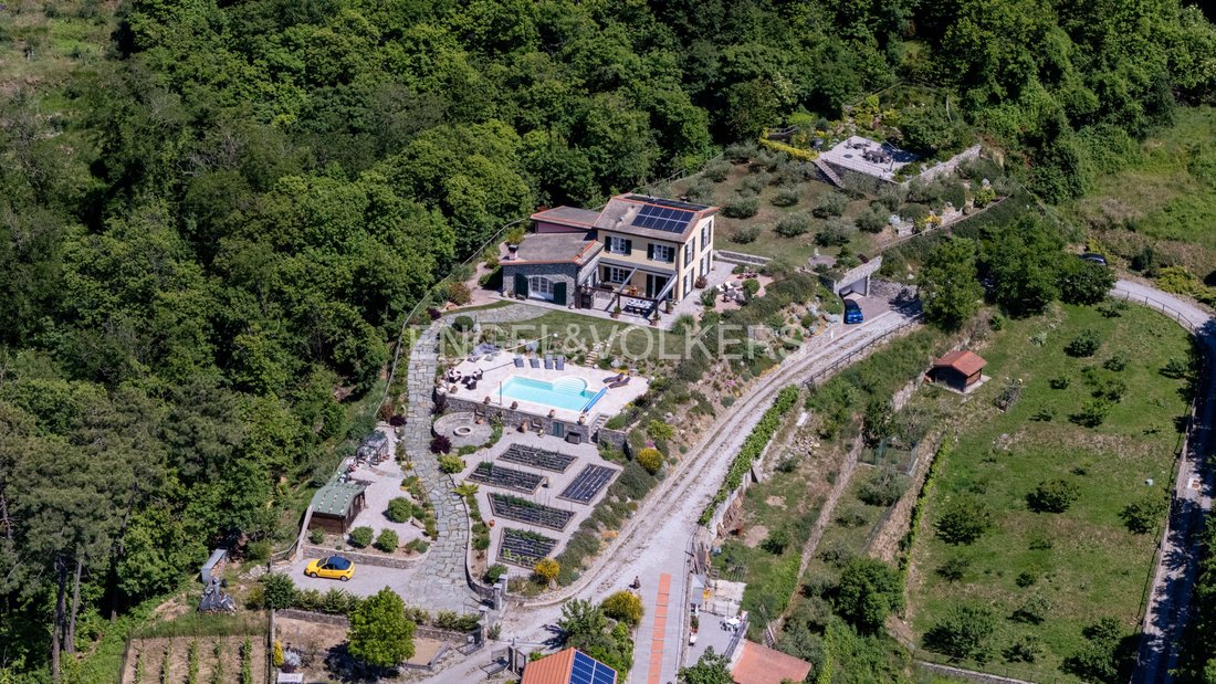 Villa in Castiglione Chiavarese, Liguria, Italy 5 - 18044838