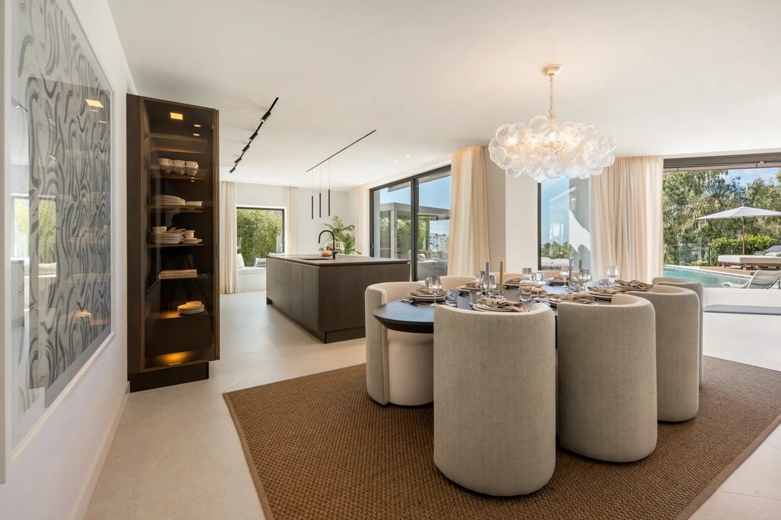 Villa in Benahavis, Andalusia, Spain 2 - 18050948