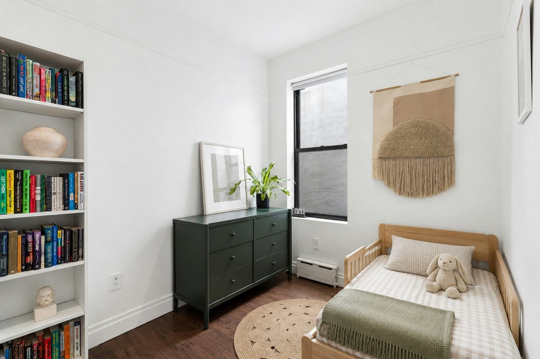 Co Op in New York, New York, United States 4 - 18050990