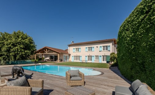 House in La Colline, Meximieux, France 1