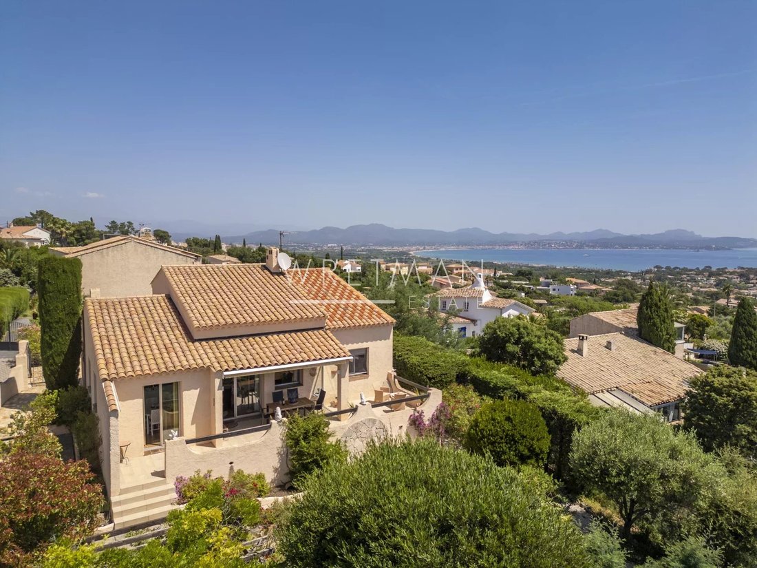 House in Frejus, Provence-Alpes-Côte d'Azur, France 1 - 18051061
