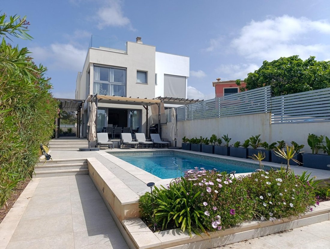Chalet in Llucmajor, Balearic Islands, Spain 3 - 17869098