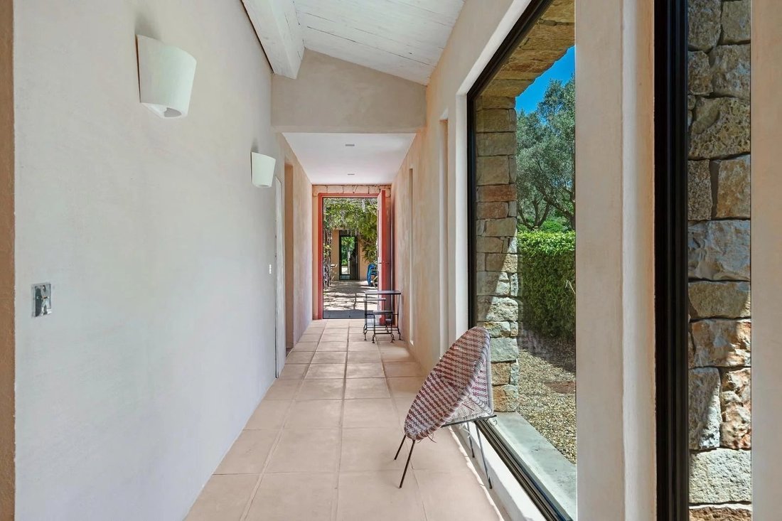 Villa in Les Issambres, Roquebrune-sur-Argens, France 4 - 18050910