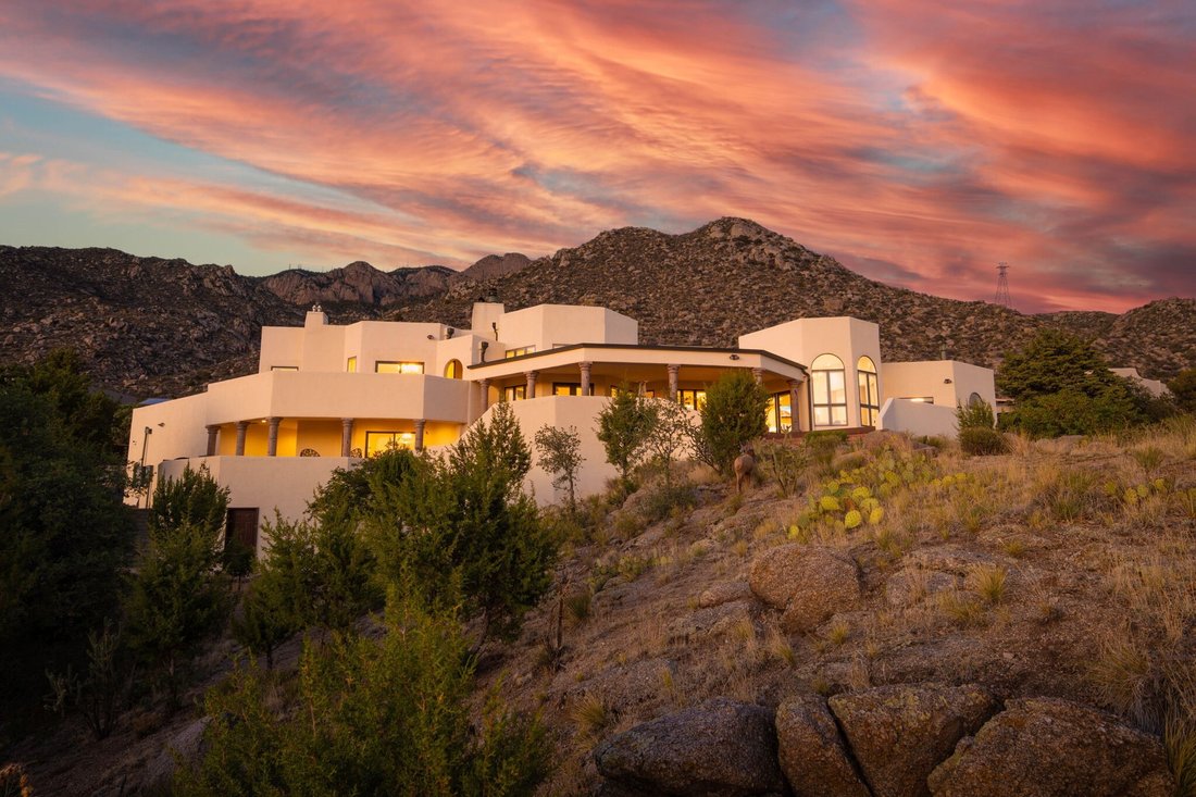House in Albuquerque, New Mexico, United States 1 - 18051025