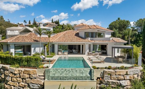 Villa in Benahavis, Andalusia, Spain 1