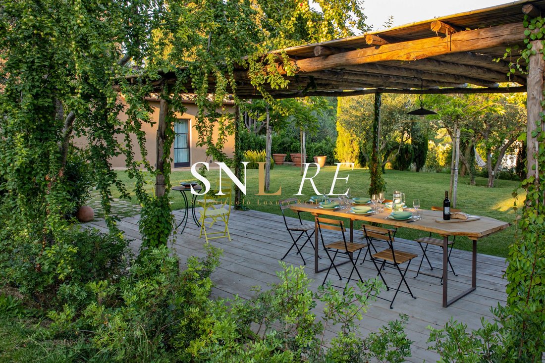 Villa in Two Roads - San Gaggio, Florence, Italy 4 - 18040461