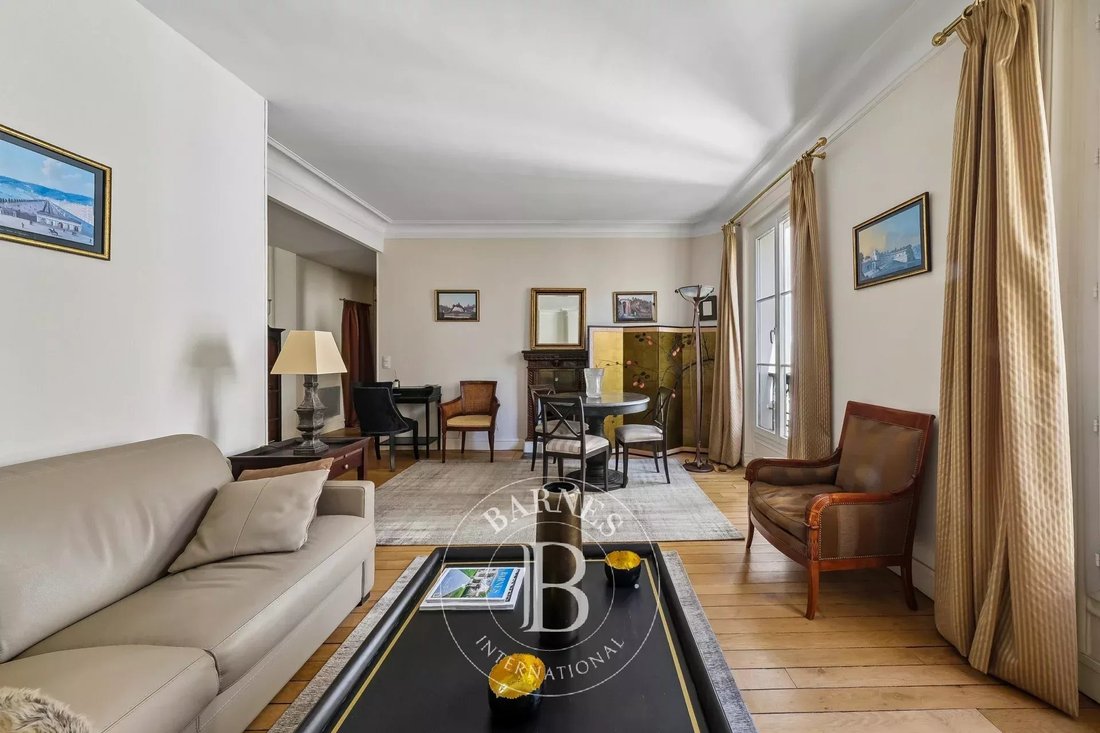 Apartment in Ecole Militaire, Paris 7e Arrondissement, Paris 4 - 18053237
