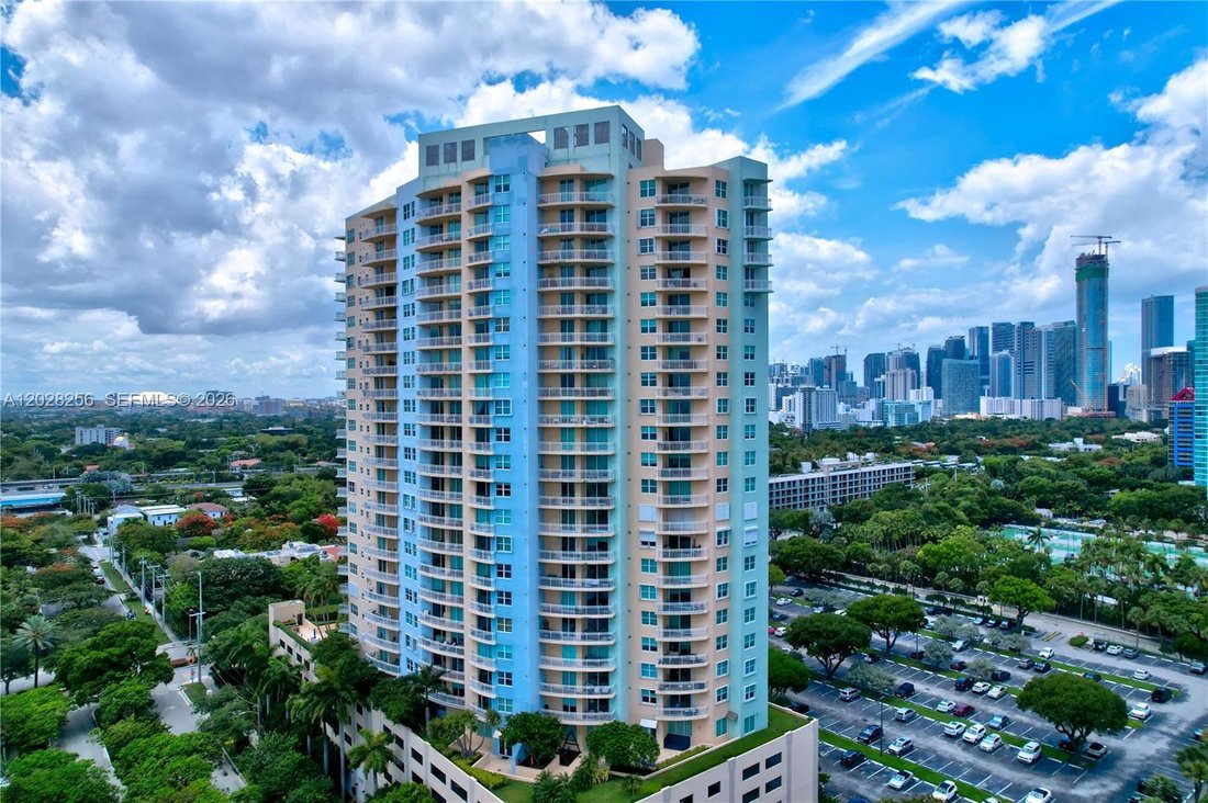 Condo in Miami, Florida, United States 1 - 18053332