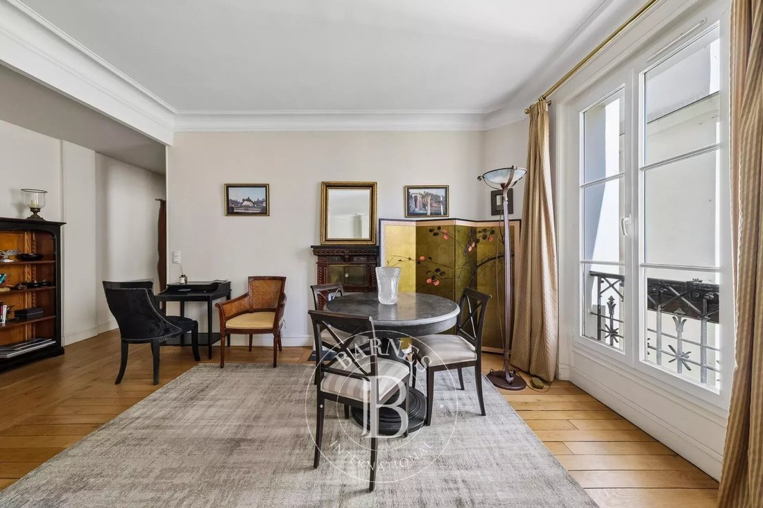 Apartment in Ecole Militaire, Paris 7e Arrondissement, Paris 5 - 18053237