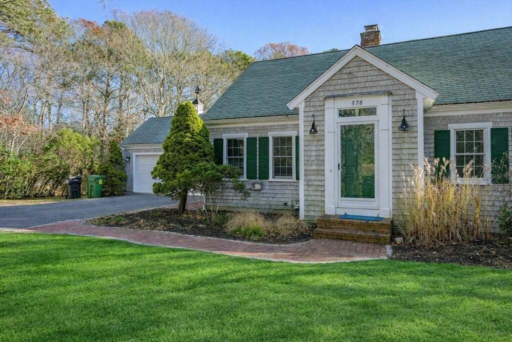 House in Barnstable, Massachusetts, United States 3 - 18053211