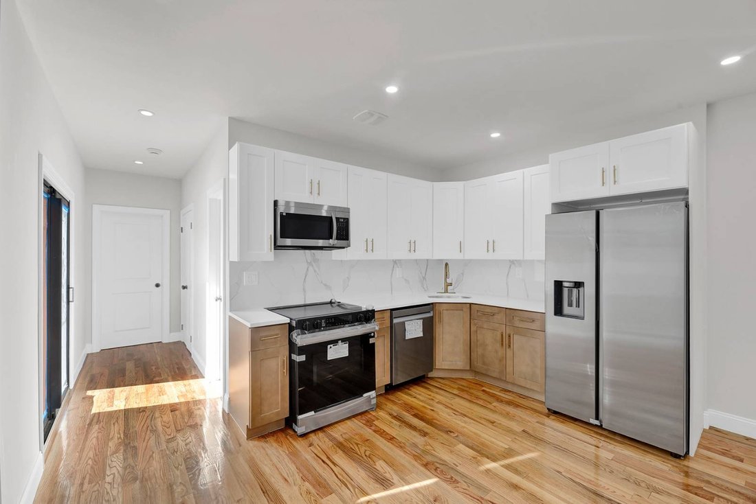 House in New York, New York, United States 1 - 18053106
