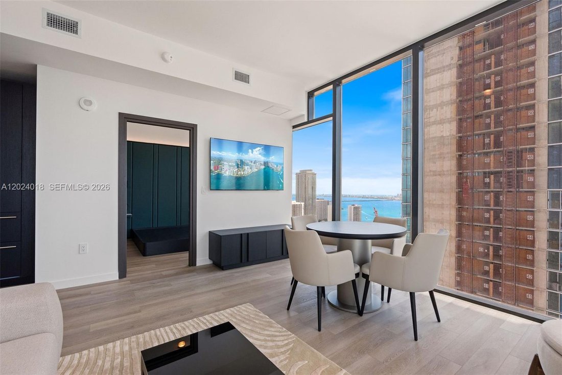 Condo in Miami, Florida, United States 5 - 18019219