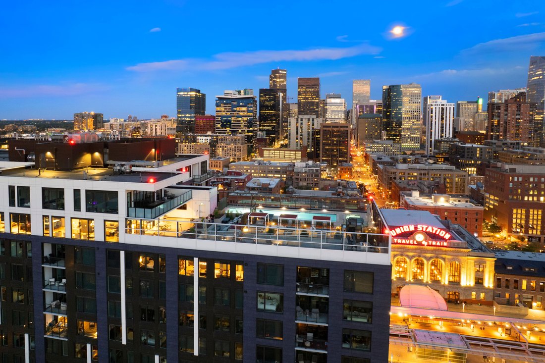 Condo in Denver, Colorado, United States 4 - 18053428