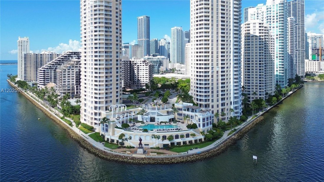 Condo in Miami, Florida, United States 1 - 18019249