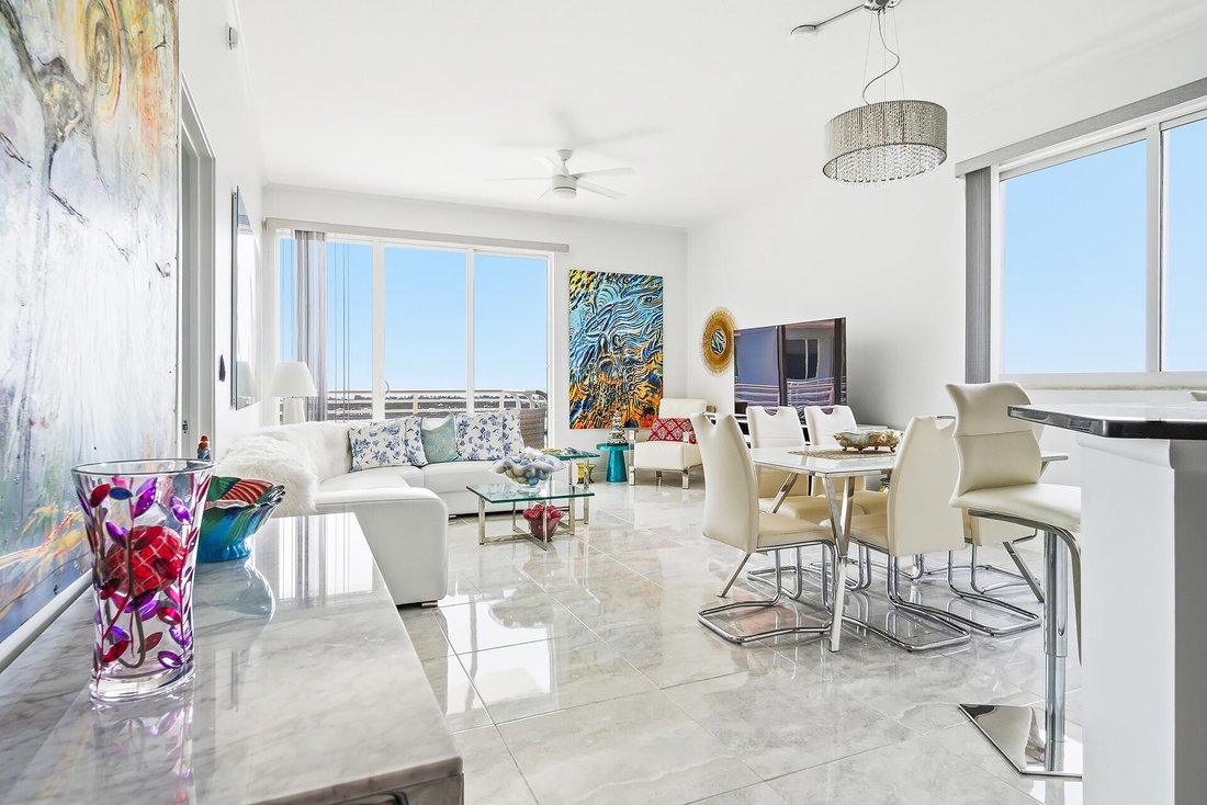 Condo in West Palm Beach, Florida, United States 1 - 18001923