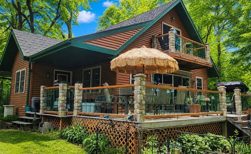 House in Okauchee Lake, Wisconsin, United States 1