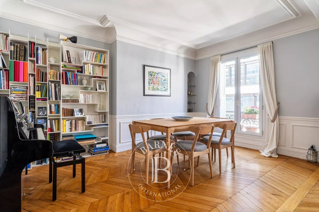 Apartment in Chaillot, Paris 16e Arrondissement, Paris 4 - 18053284