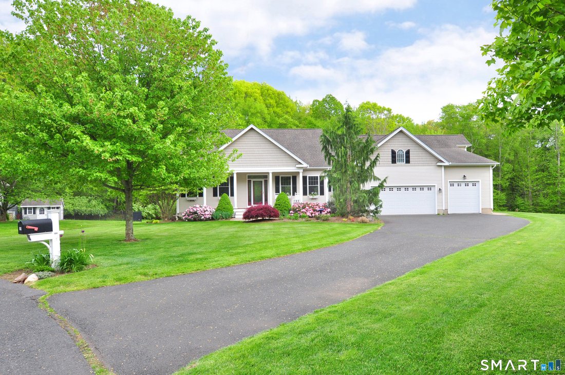 House in Bloomfield, Connecticut, United States 1 - 18053298
