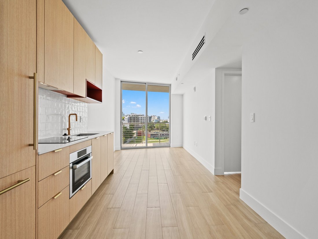 Condo in Miami, Florida, United States 5 - 18053217