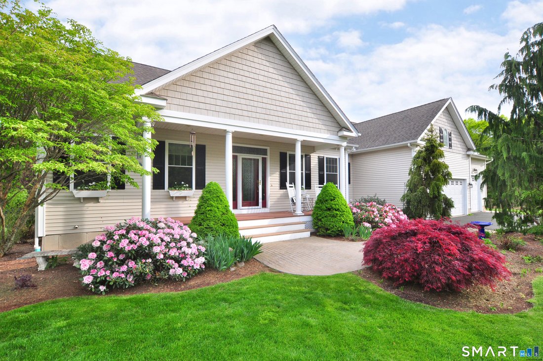 House in Bloomfield, Connecticut, United States 3 - 18053298