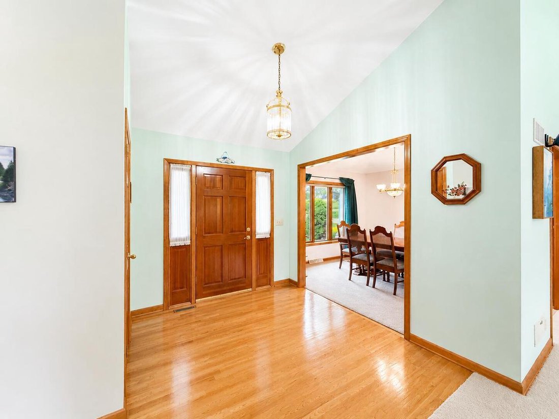 House in Sussex, Wisconsin, United States 4 - 18019072