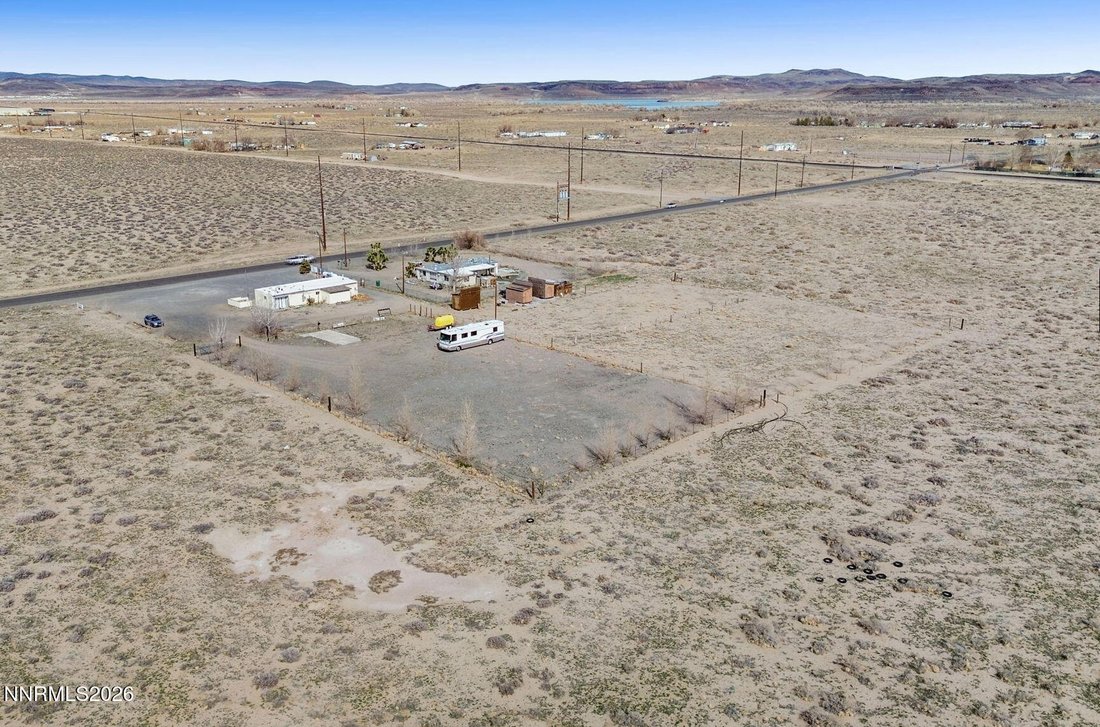 Stagecoach, Nevada, United States 2 - 18052852