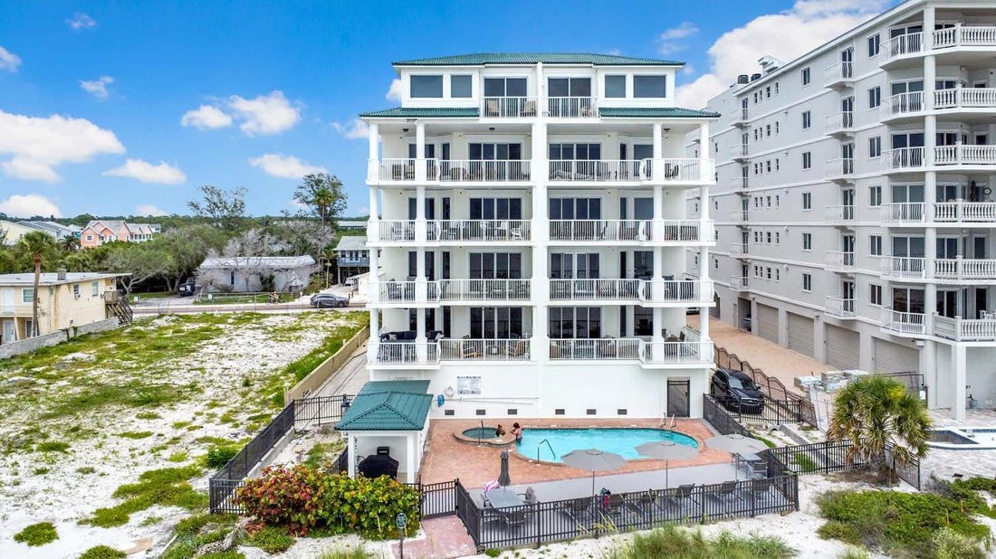 Condo in Indian Shores, Florida, United States 1 - 17604600