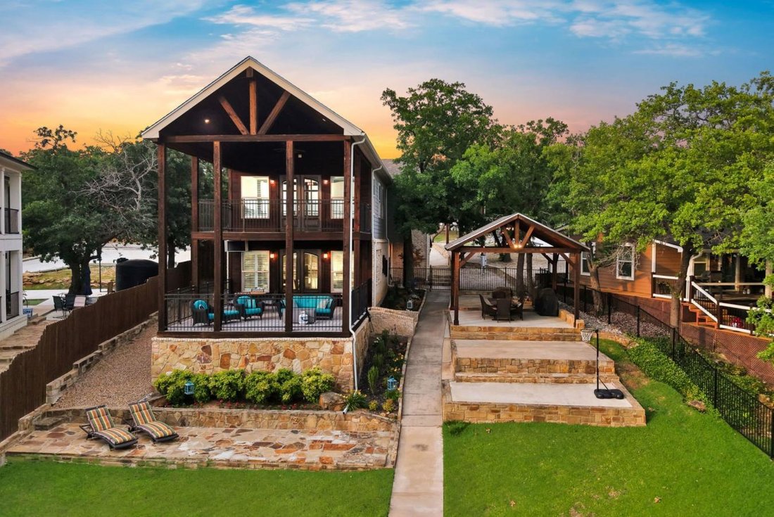 House in Chico, Texas, United States 1 - 18053309