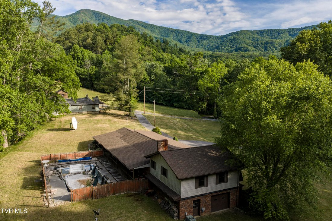 House in Erwin, Tennessee, United States 5 - 18052723