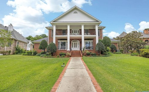 House in Guntersville, Alabama, United States 1