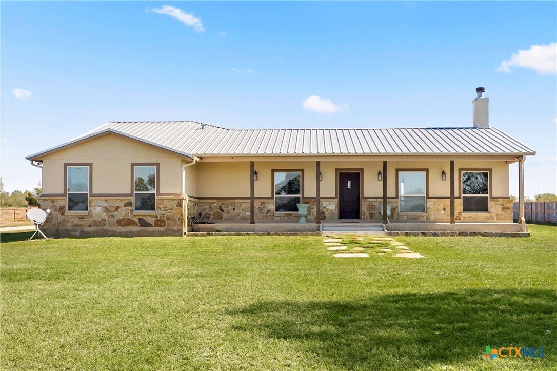 House in Seguin, Texas, United States 1 - 18053088