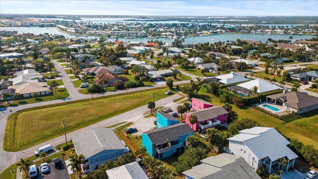 Fort Pierce, Florida, United States 5 - 17893838