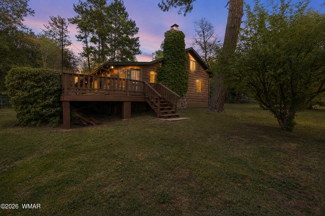 Pinetop, Arizona, United States 3 - 18052698