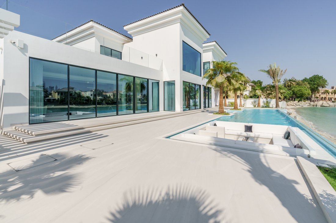 Villa in Dubai, United Arab Emirates 1 - 18053247