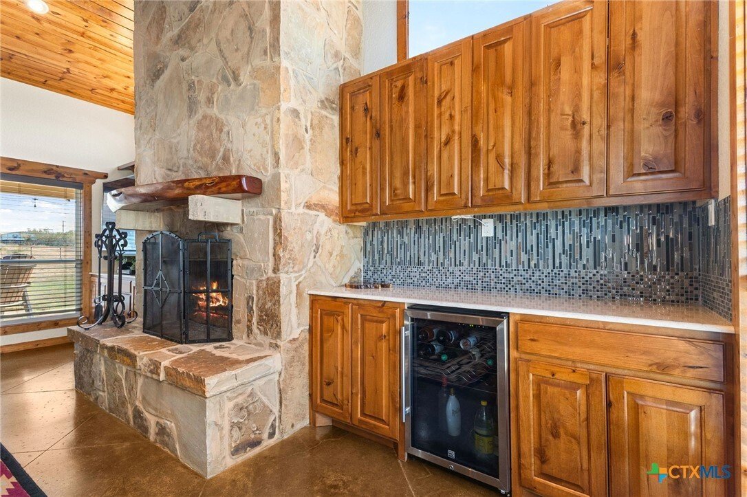 House in Seguin, Texas, United States 4 - 18053088