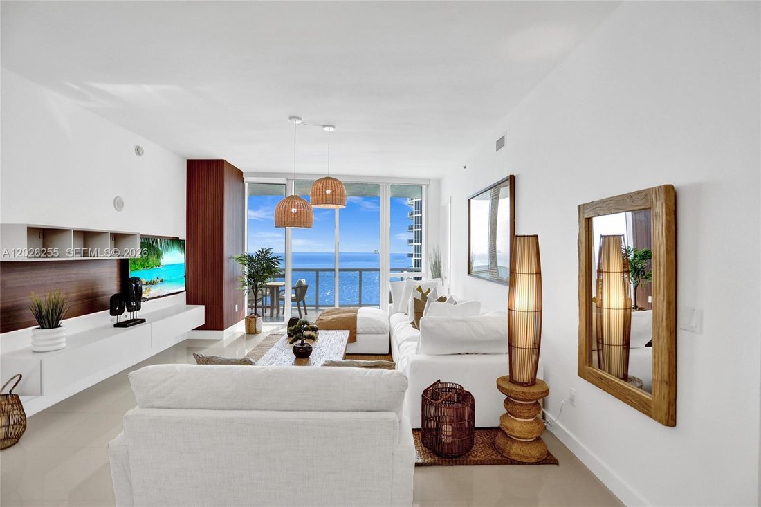 Condo in Sunny Isles Beach, Florida, United States 5 - 18053328