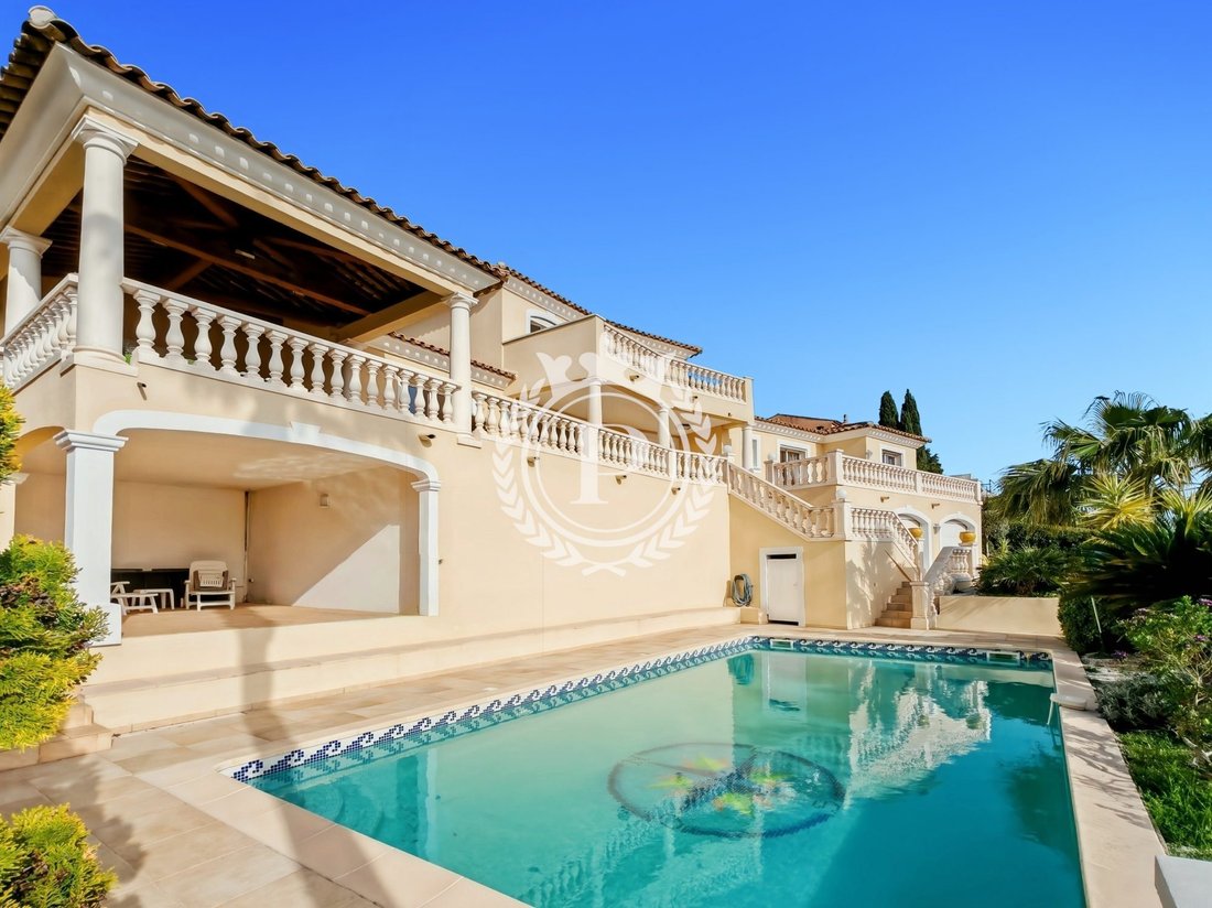 Villa in Ecarts, Roquebrune-sur-Argens, France 2 - 18052973
