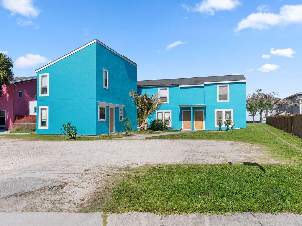 Fort Pierce, Florida, United States 1 - 17893749