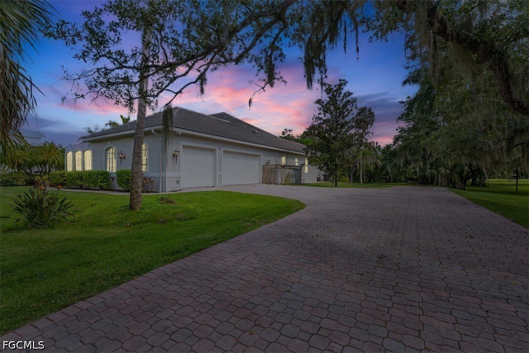 Maison à Fort Myers, Floride, États-Unis 4 - 18052936