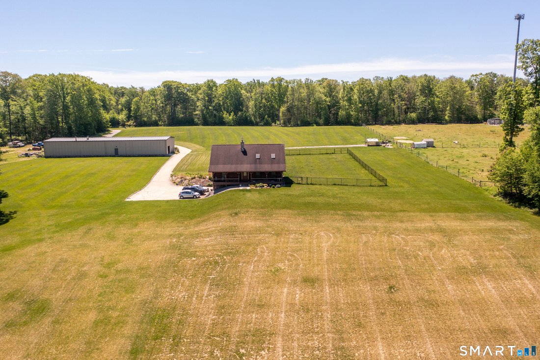 House in Canterbury, Connecticut, United States 5 - 18052817