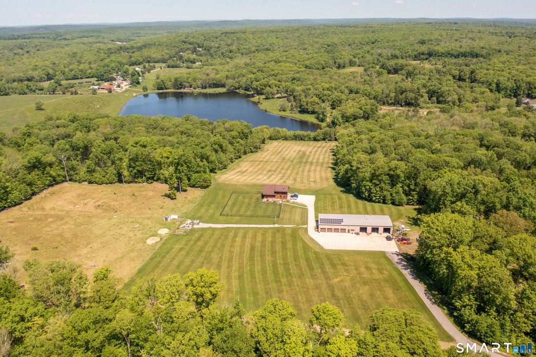 House in Canterbury, Connecticut, United States 1 - 18052817