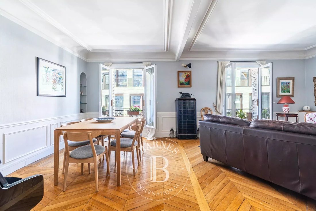 Apartment in Chaillot, Paris 16e Arrondissement, Paris 2 - 18053163