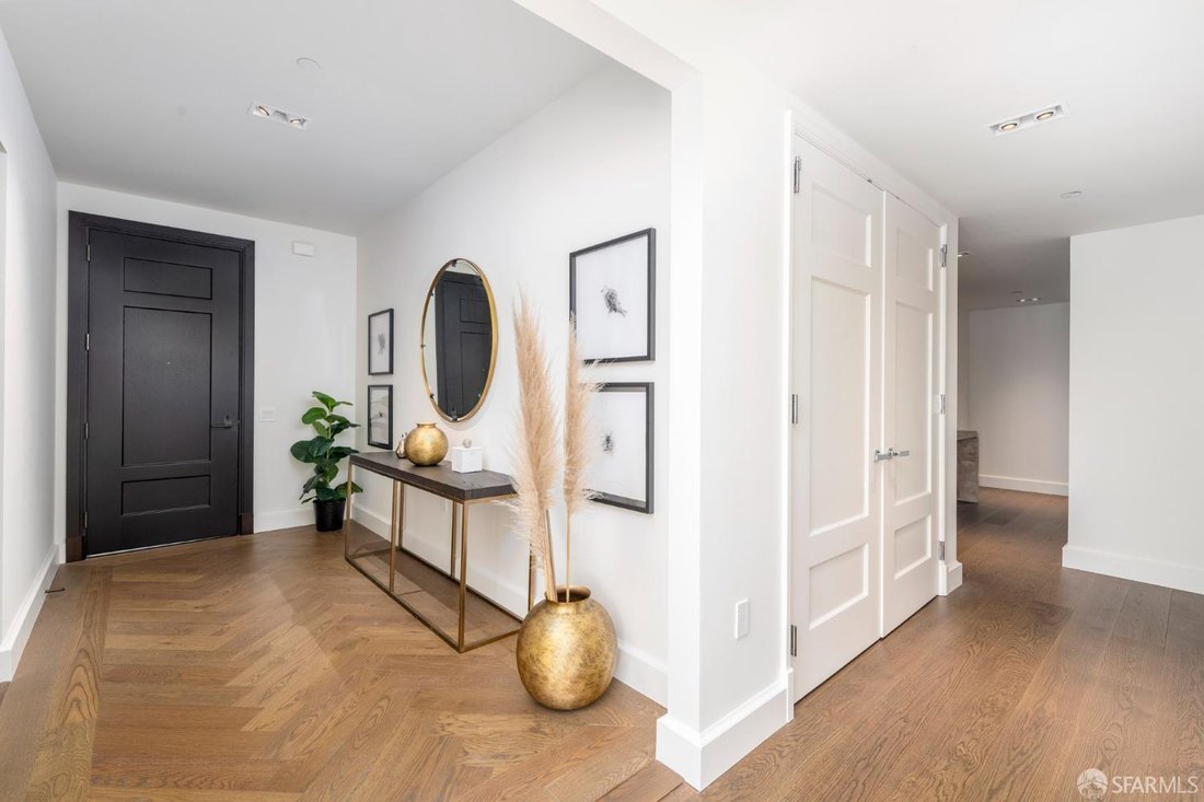 Condo in San Francisco, California, United States 3 - 18019444