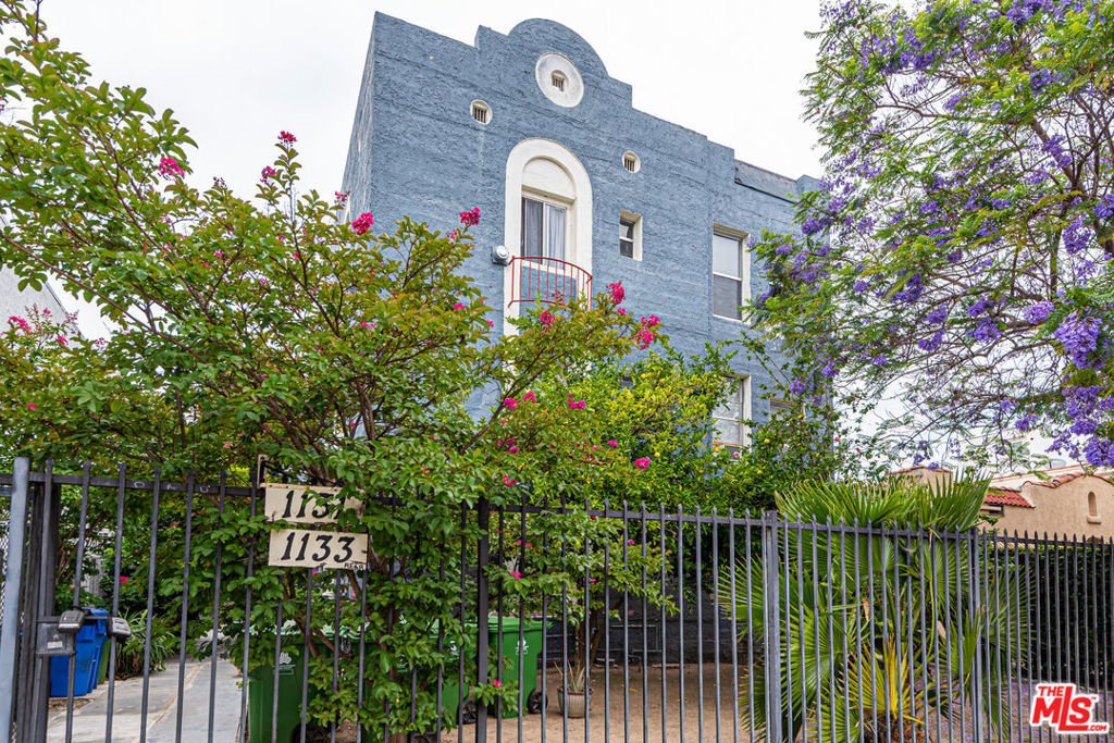 Los Angeles, California, United States 1 - 18018853