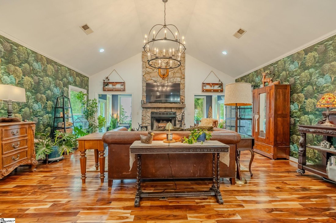 House in Landrum, South Carolina, United States 3 - 18053586