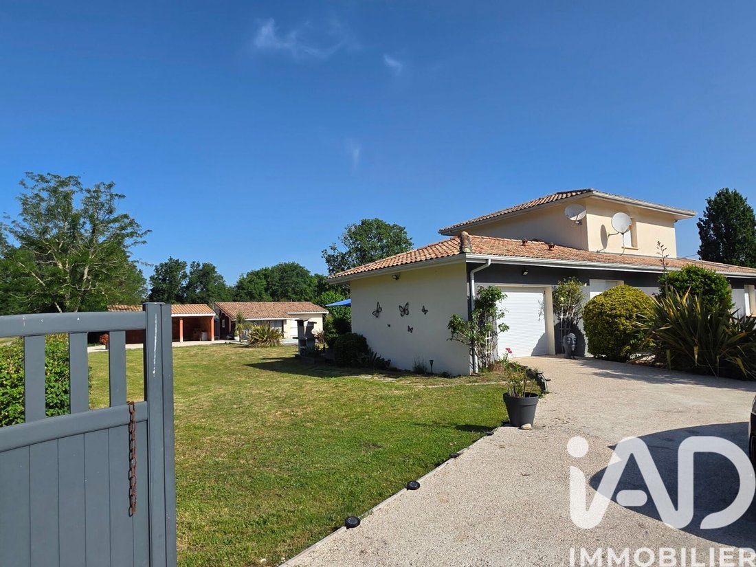 House in Parentis-en-Born, Nouvelle-Aquitaine, France 2 - 17658874