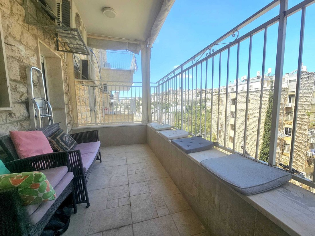 Apartment in Jerusalem, Jerusalem District, Israel 3 - 17903096